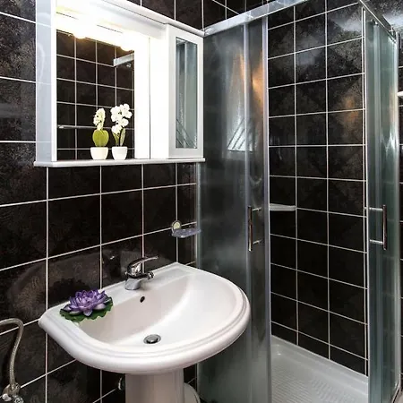 Apartment Anna-2 By Interhome